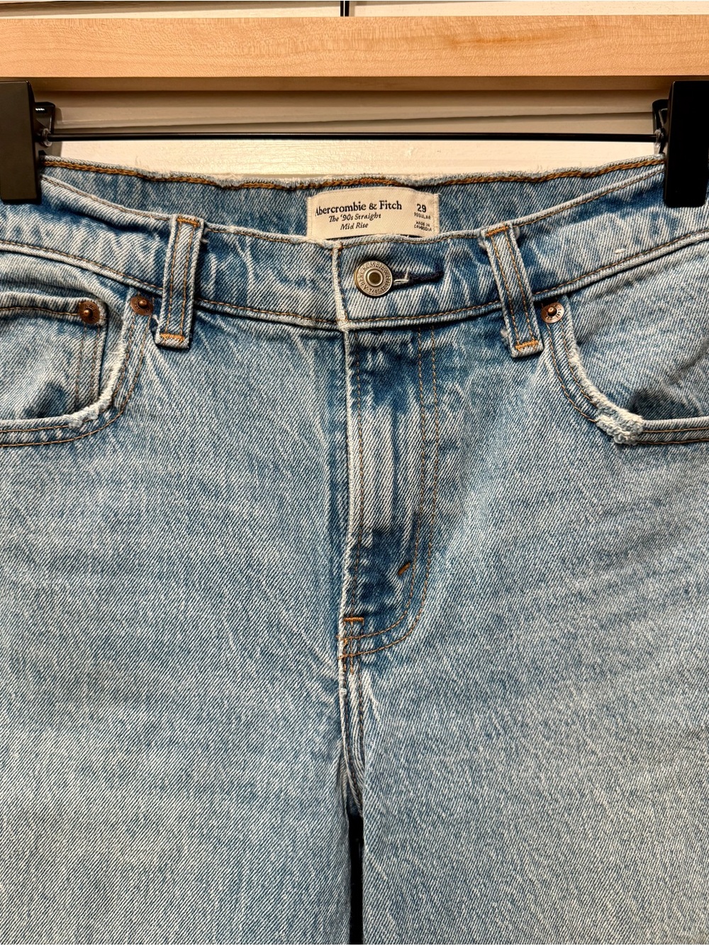 Abercrombie & Fitch Mid Rise ‘90s Straight Jeans - Picture 2 of 5